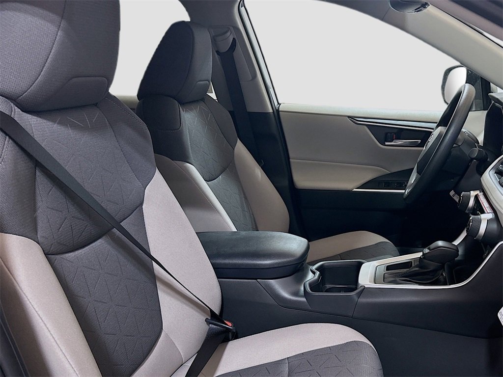 New 2025 Toyota RAV4 XLE image 26