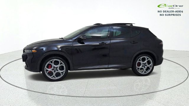 Used 2024 Alfa Romeo Tonale Veloce AWD/4WD image 4