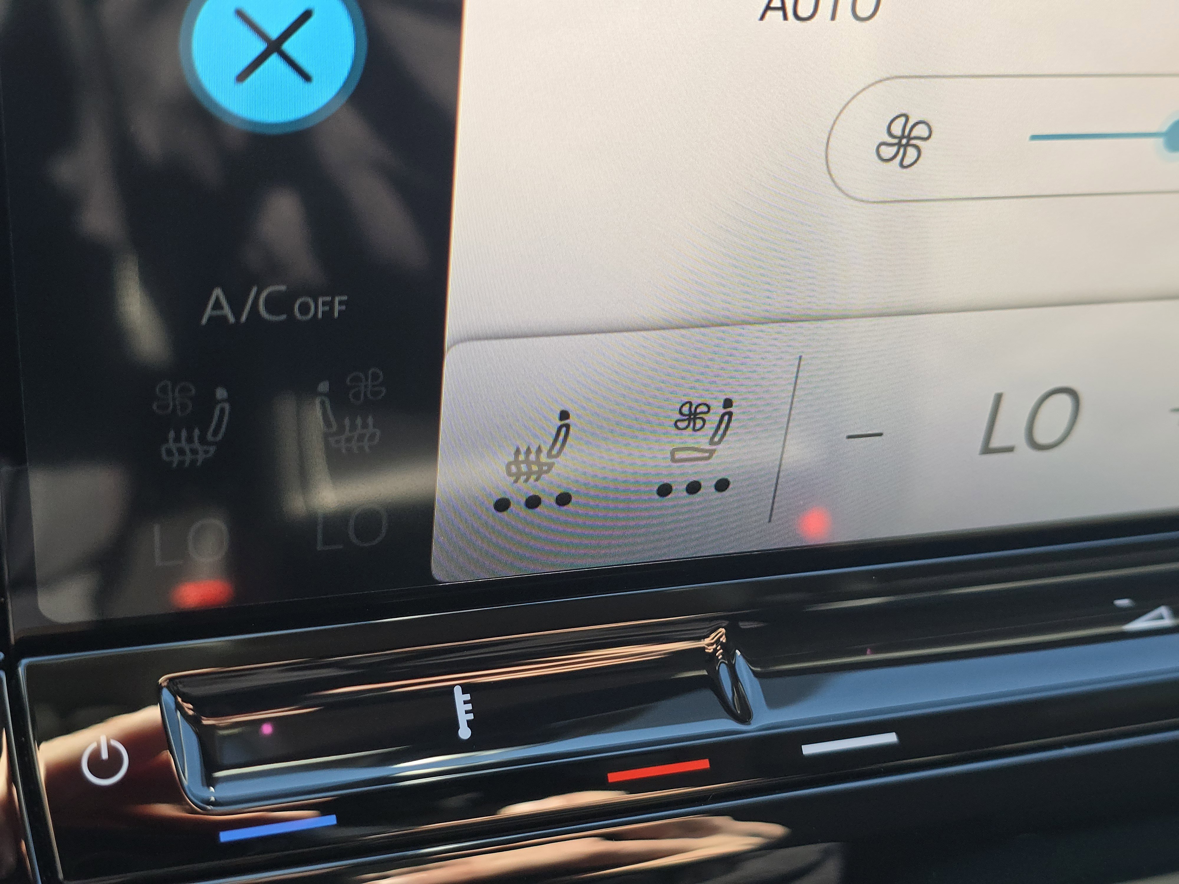 New 2026 Volkswagen Atlas SE image 9