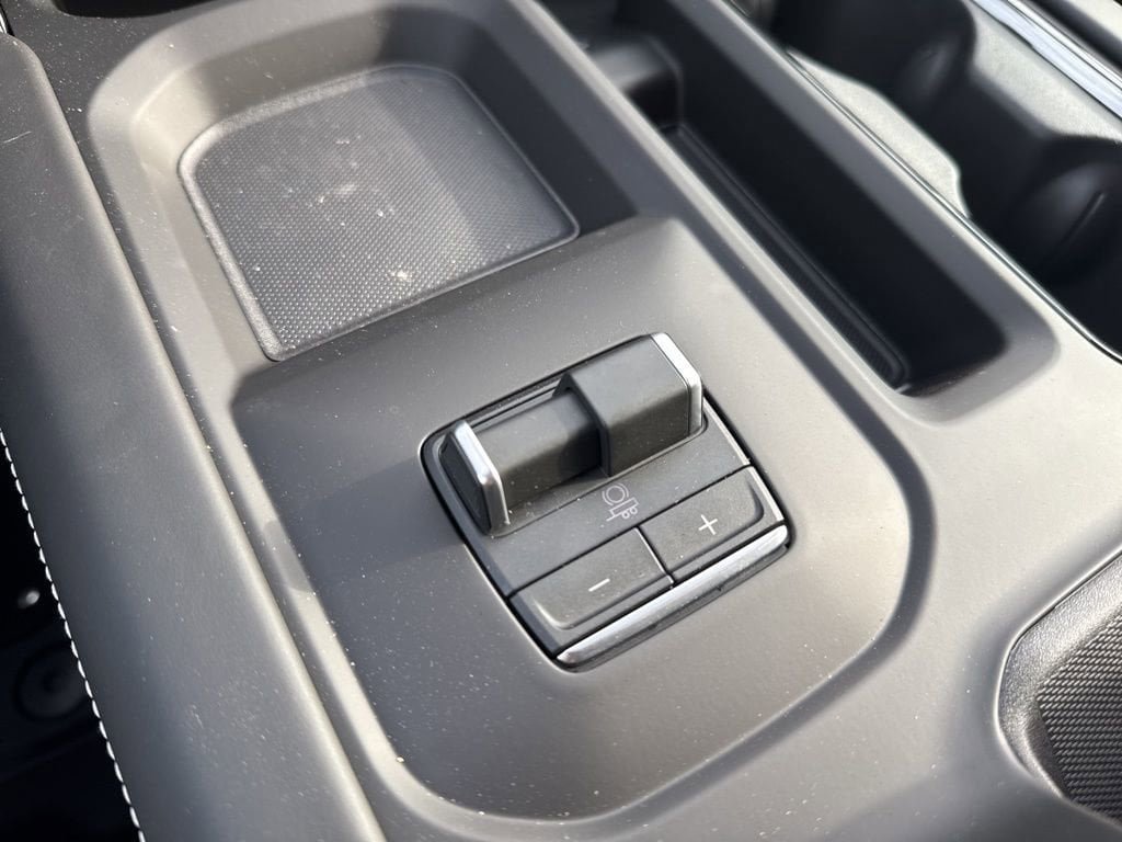 New 2026 GMC Sierra 2500 AT4X AWD/4WD image 36