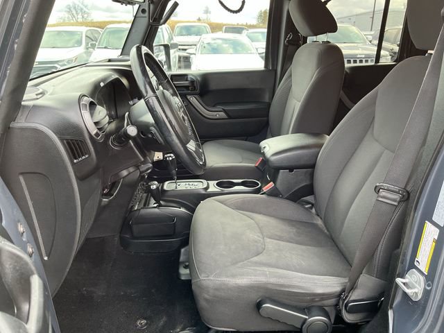 Used 2018 Jeep Wrangler Unlimited Sport S AWD/4WD image 14