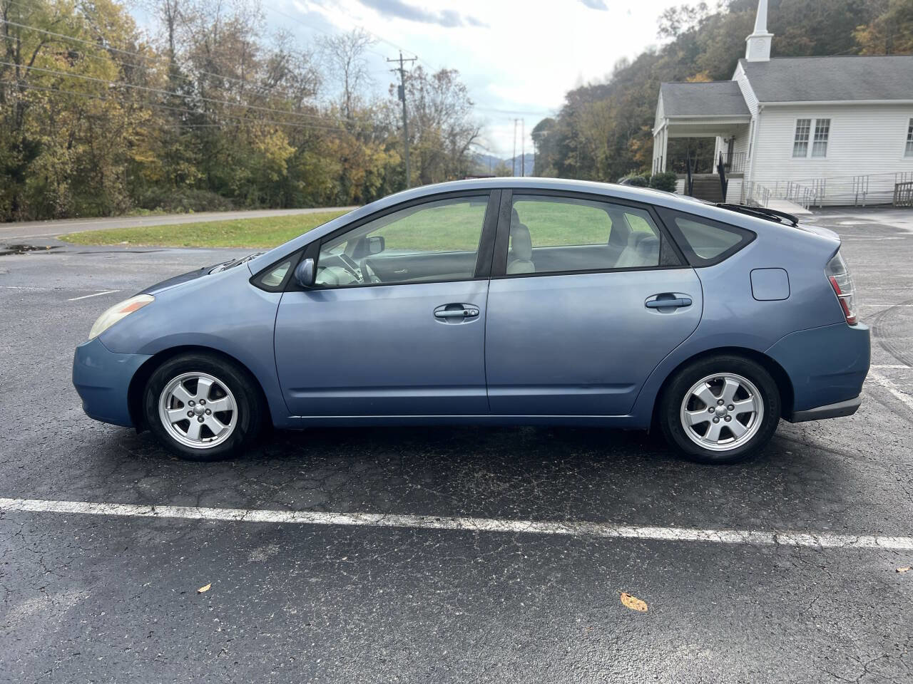 Used 2005 Toyota Prius FWD image 1