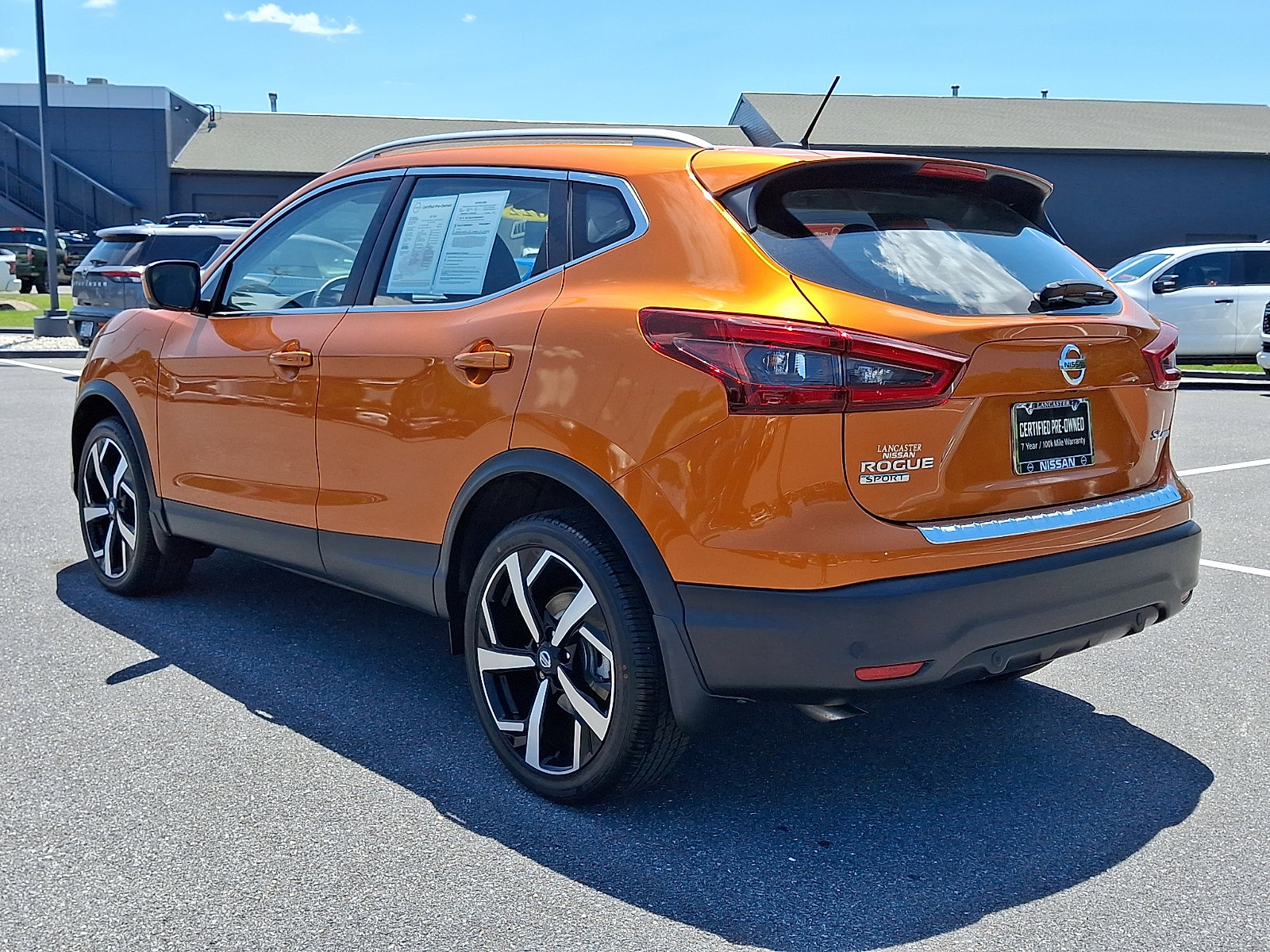 Certified 2022 Nissan Rogue Sport SL AWD/4WD image 6