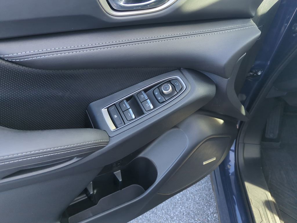 Certified 2023 Subaru Ascent Limited w/ Technology Package image 18