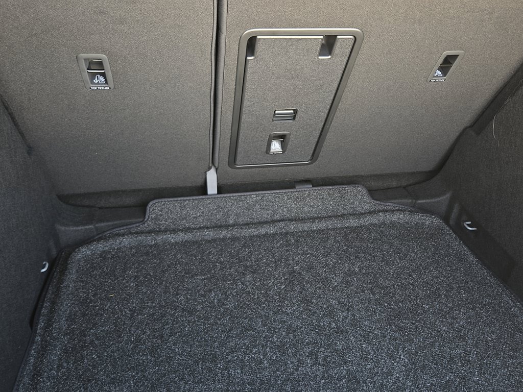 New 2026 Volkswagen Taos SE FWD image 10