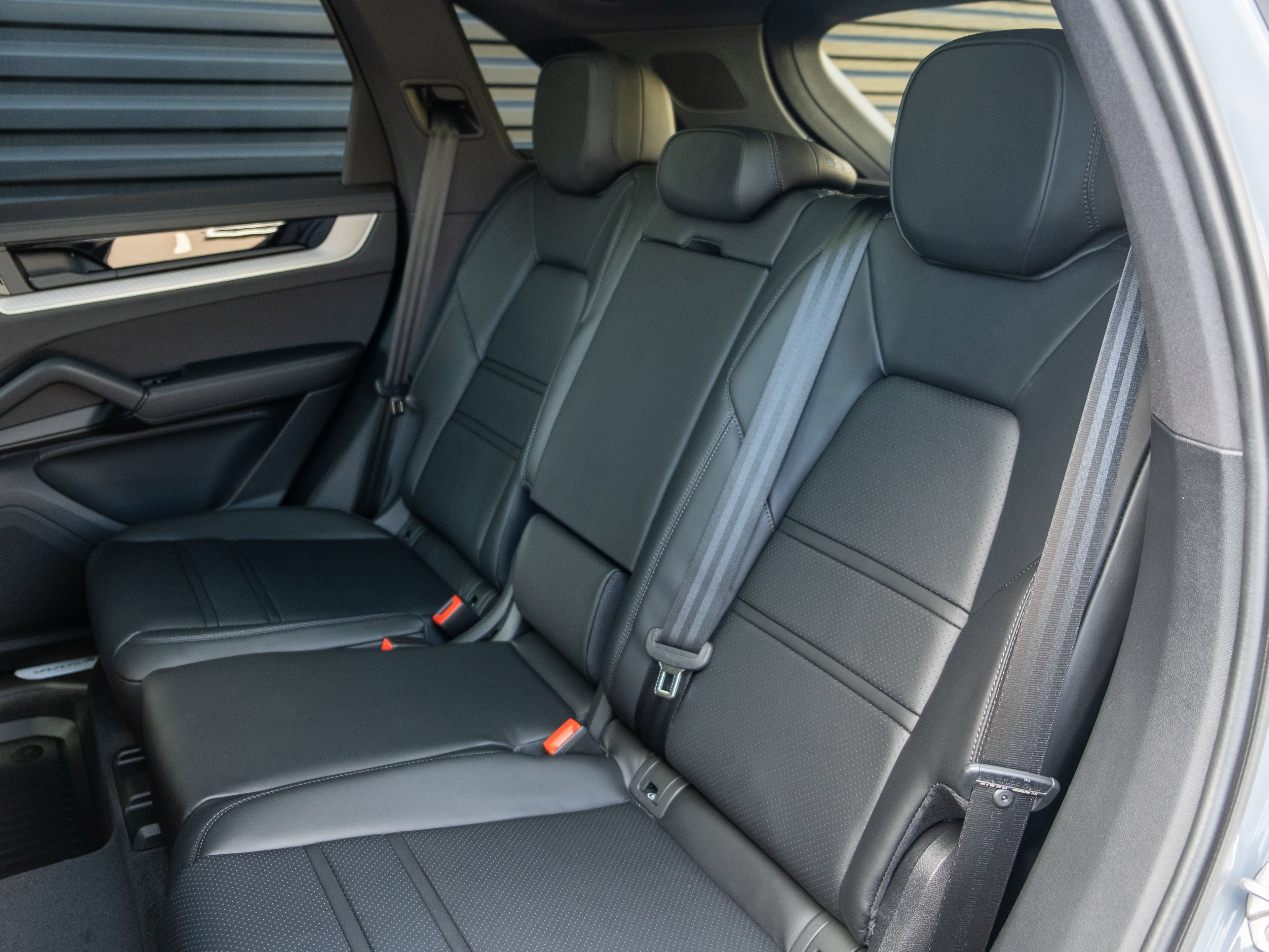 New 2026 Porsche Cayenne S AWD/4WD image 35