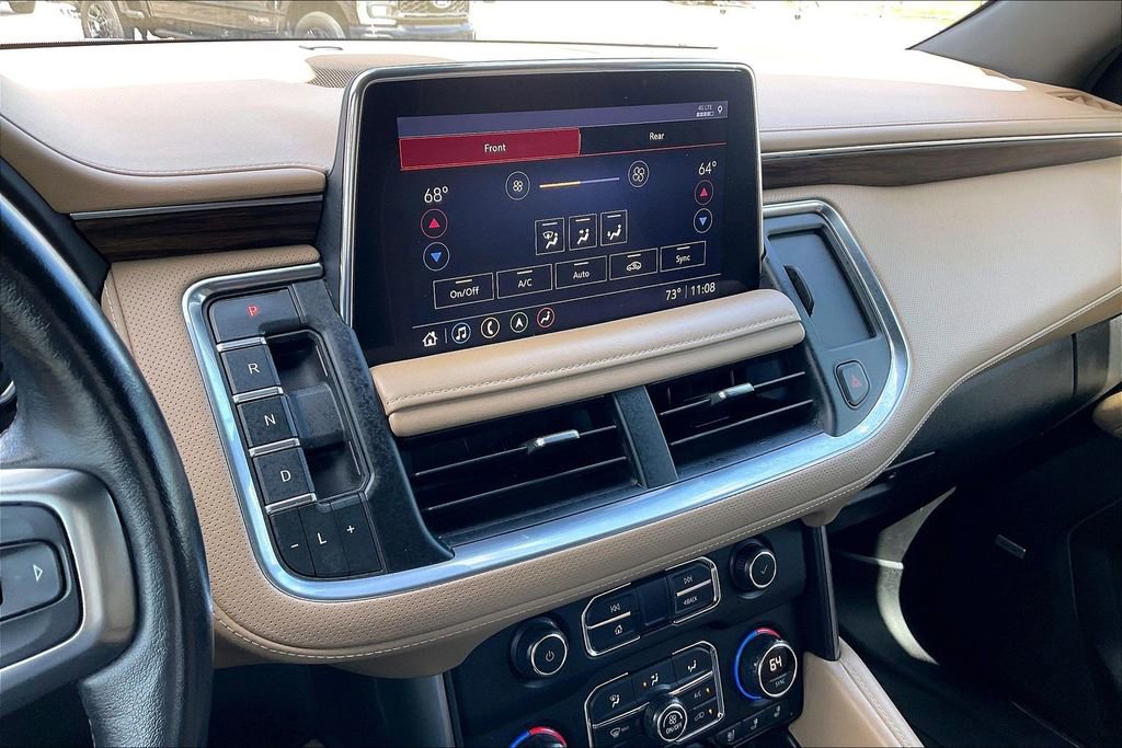 Used 2021 Chevrolet Suburban Premier w/ Premium Package AWD/4WD image 24