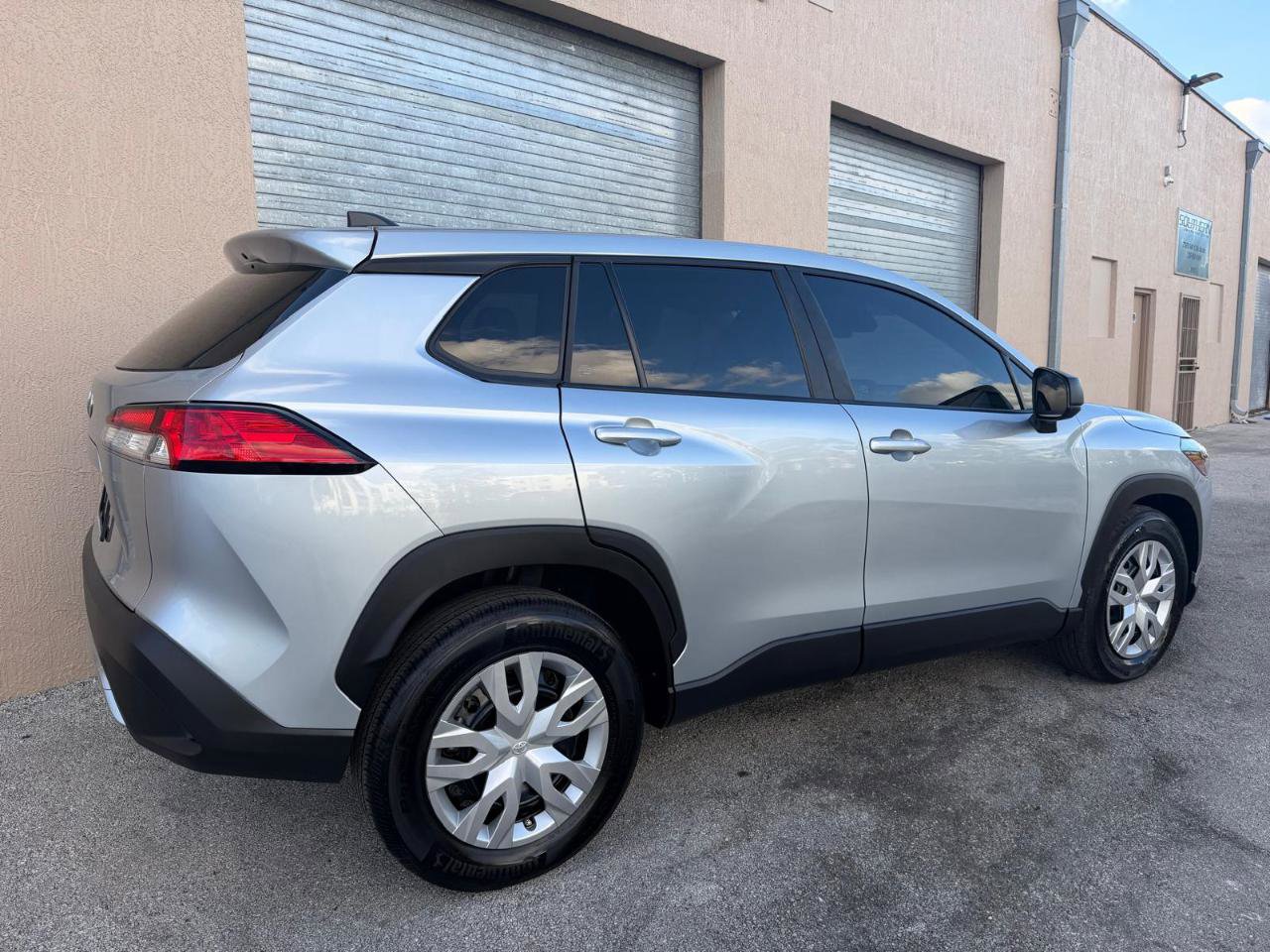 Used 2025 Toyota Corolla Cross L FWD image 9