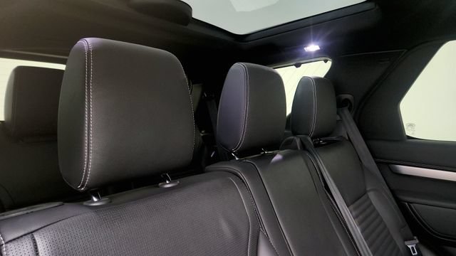 Used 2023 Land Rover Discovery S R-Dynamic AWD/4WD image 42