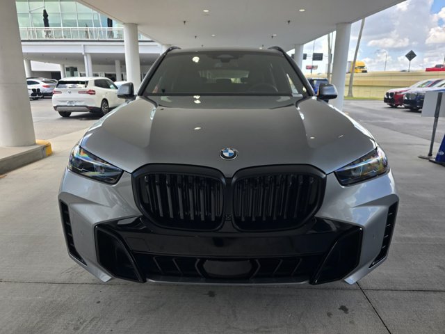 New 2026 BMW X5 sDrive40i w/ M Sport Package RWD image 2