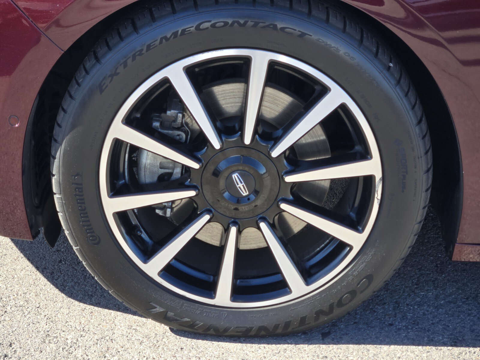 Used 2020 Lincoln Continental Reserve image 10