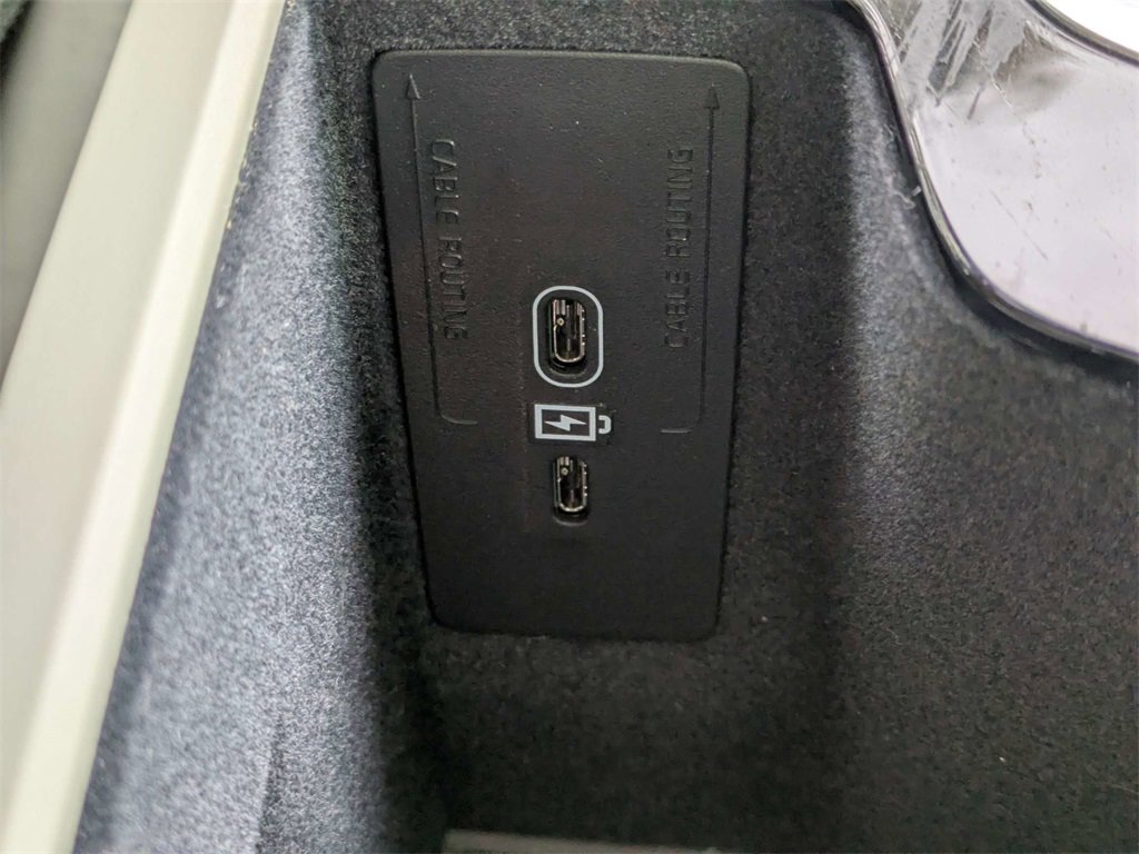 Used 2023 Volvo XC90 B6 Ultimate w/ Protection Package Premier image 33