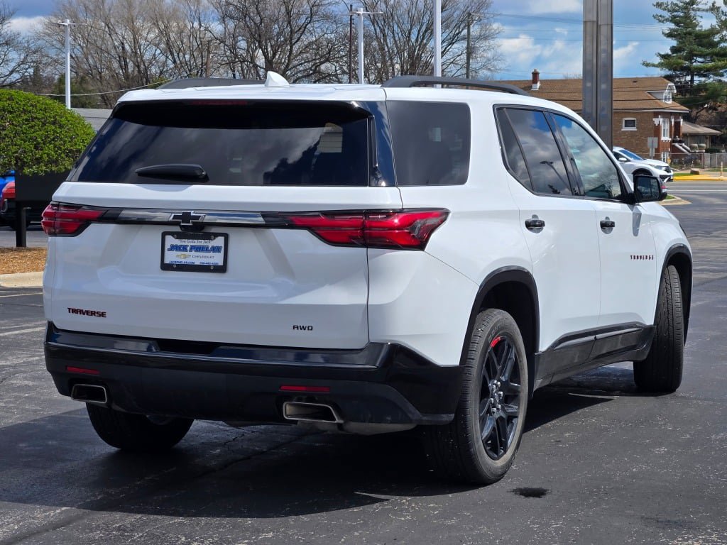 Used 2023 Chevrolet Traverse Premier w/ Redline Edition image 14
