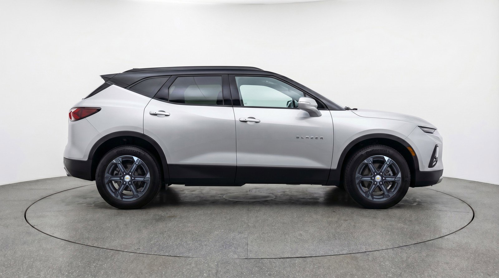Used 2025 Chevrolet Blazer LT image 11