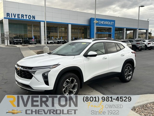 New 2025 Chevrolet Trax LT w/ Driver Confidence Package