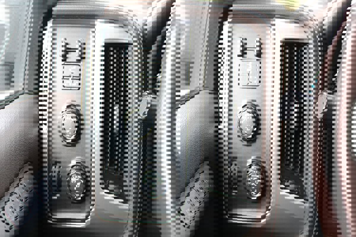 Used 2017 GMC Sierra 1500 SLT image 23