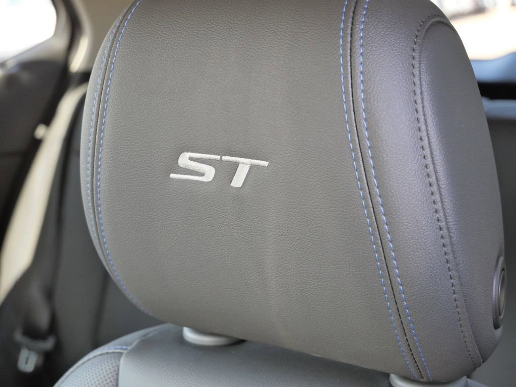 New 2026 Buick Encore GX Sport Touring w/ Advanced Technology Package image 43