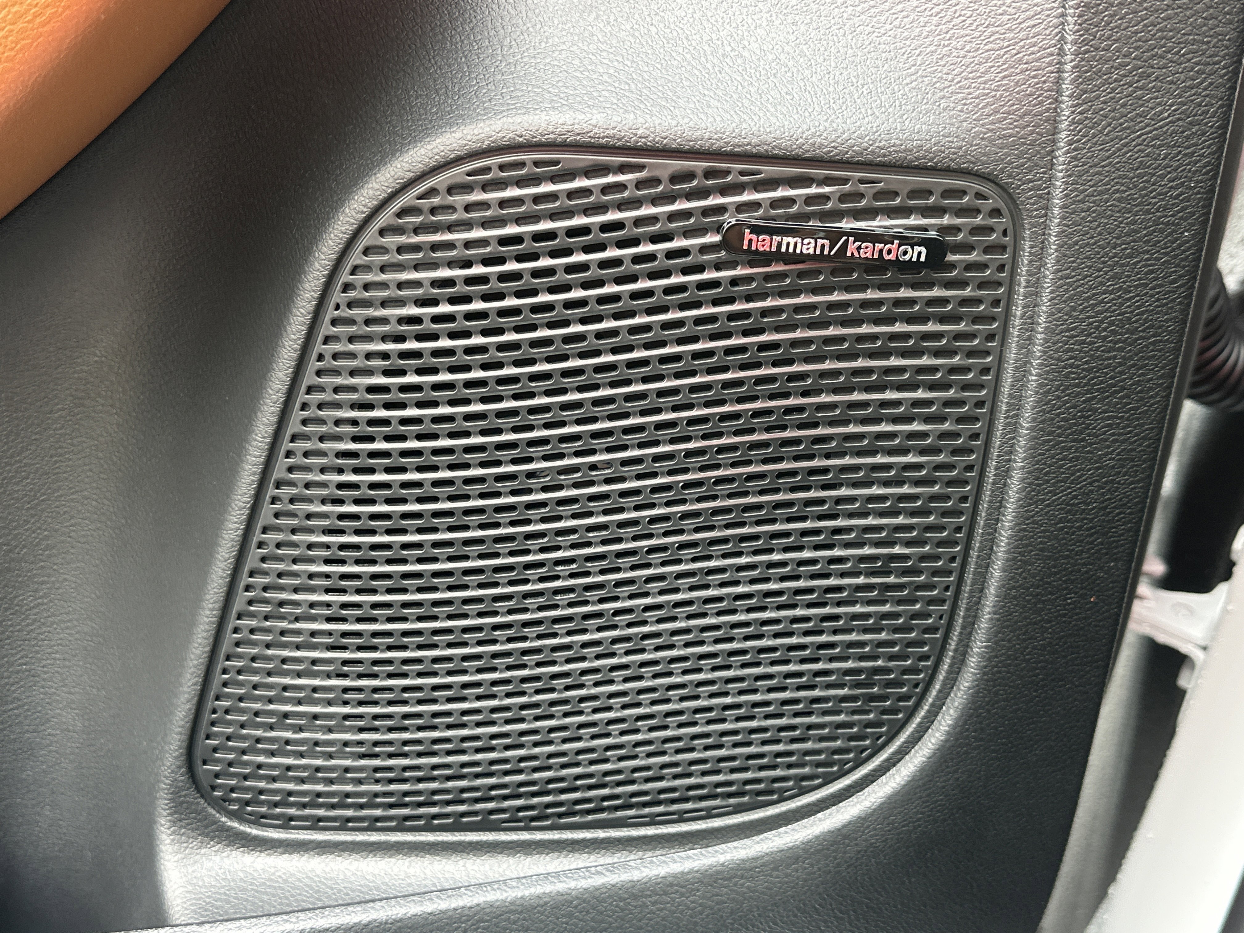 New 2026 Chrysler Pacifica Pinnacle image 13