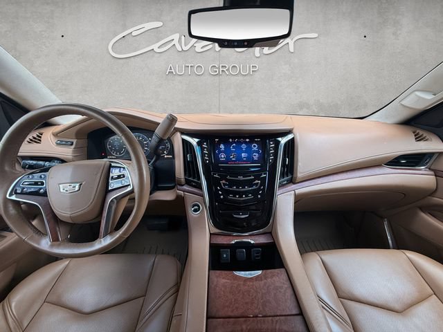 Used 2015 Cadillac Escalade Platinum AWD/4WD image 20