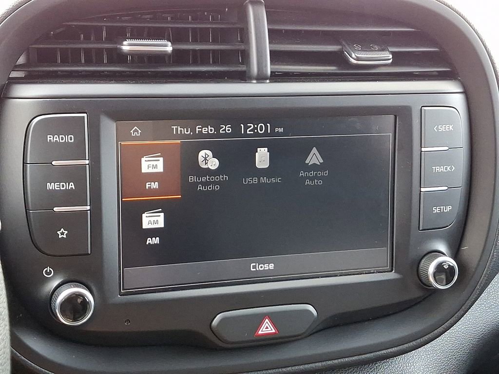 Used 2022 Kia Soul LX w/ Technology Package image 6