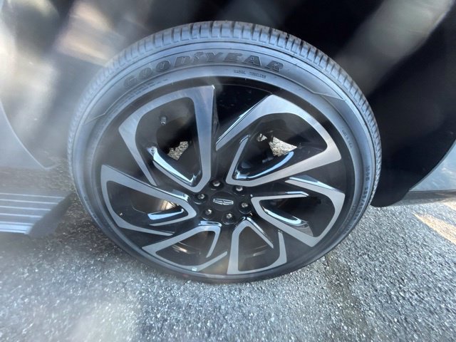 New 2026 Lincoln Navigator Reserve AWD/4WD image 11