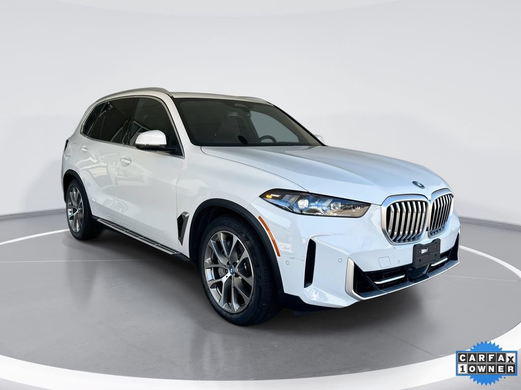 Used 2025 BMW X5 xDrive50e AWD/4WD image 57