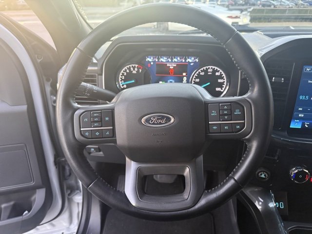 Used 2020 Ford Explorer XLT w/ Class III Trailer Tow Package image 13