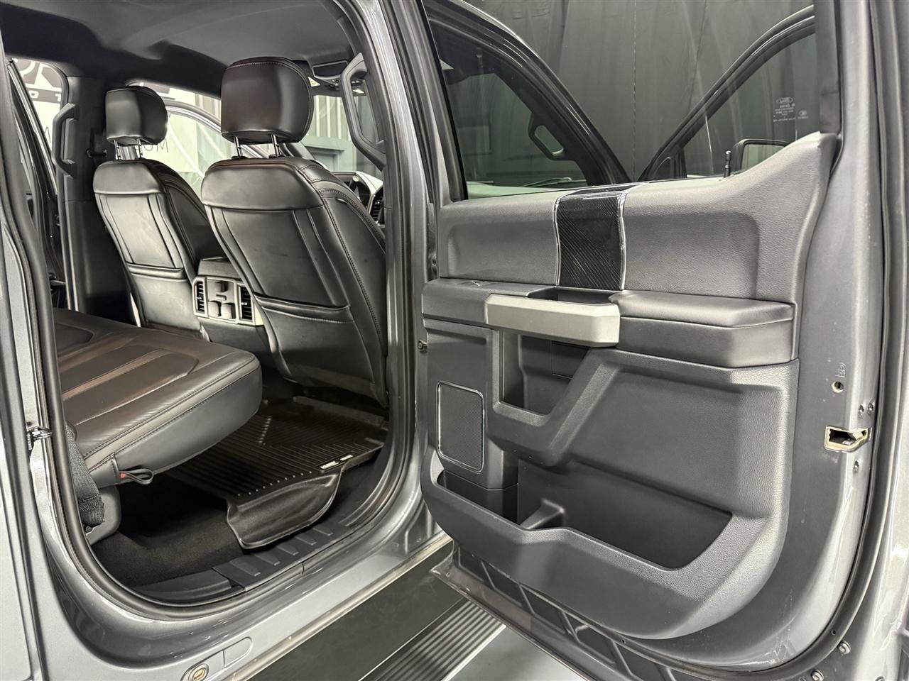 Used 2022 Ford F250 Platinum AWD/4WD image 30