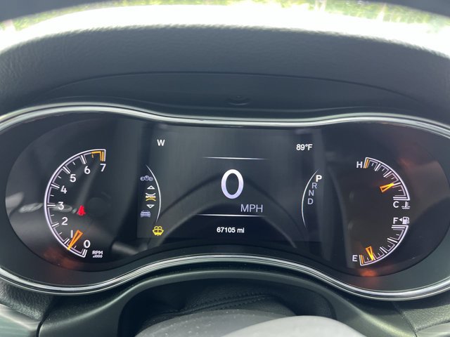 Used 2020 Jeep Grand Cherokee Altitude AWD/4WD image 12