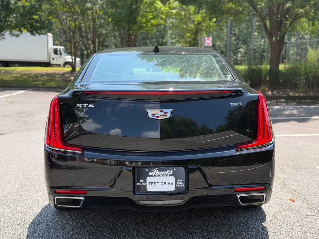 Used 2019 Cadillac XTS Luxury FWD image 4