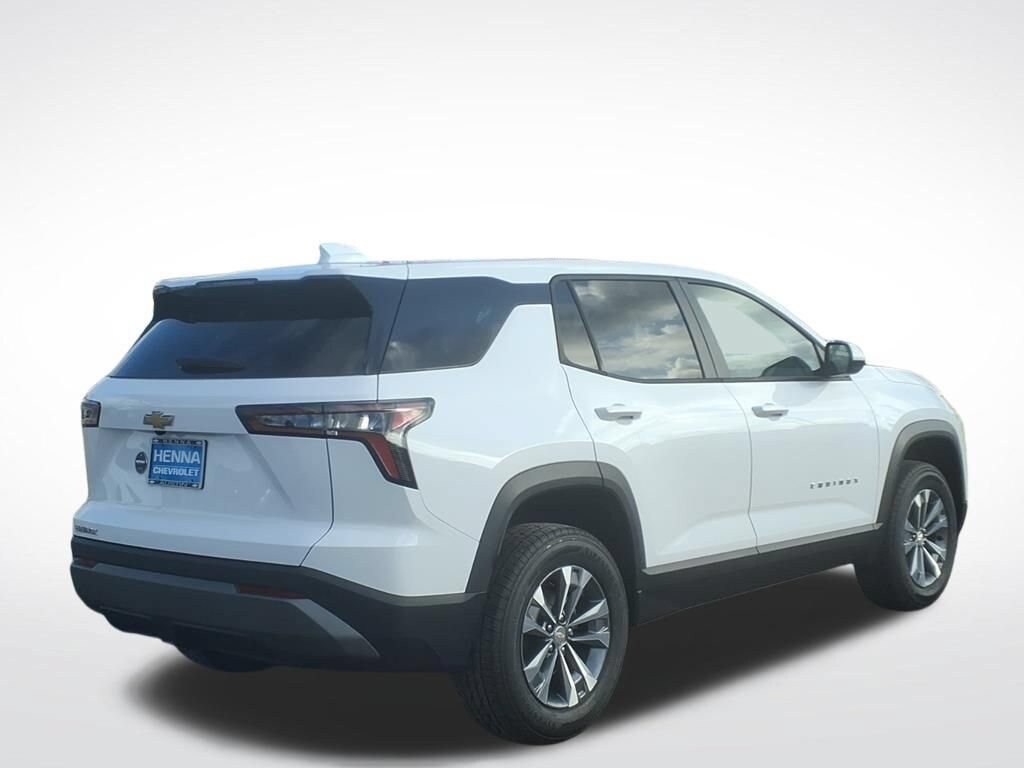 New 2027 Chevrolet Equinox LT w/ Convenience Package II FWD image 3