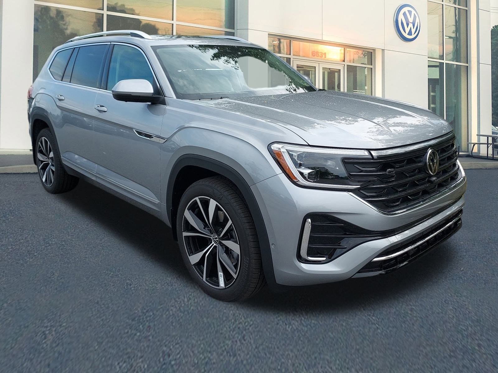 New 2026 Volkswagen Atlas SEL Premium R-Line image 3