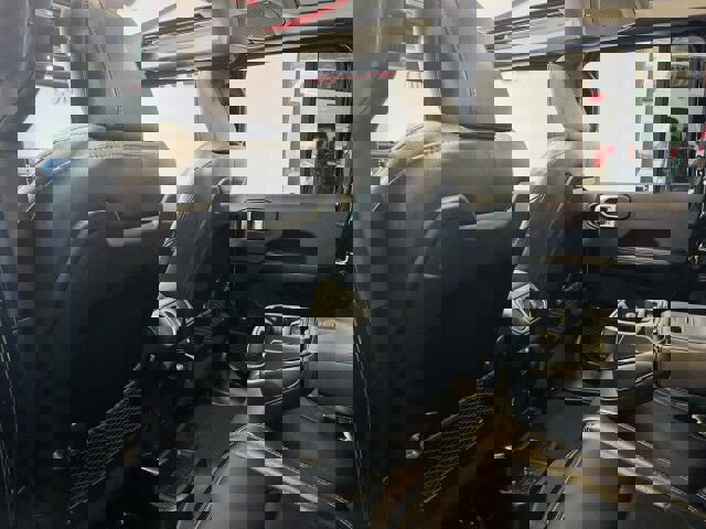 Used 2024 Jeep Wrangler Sahara w/ Technology Group AWD/4WD image 15