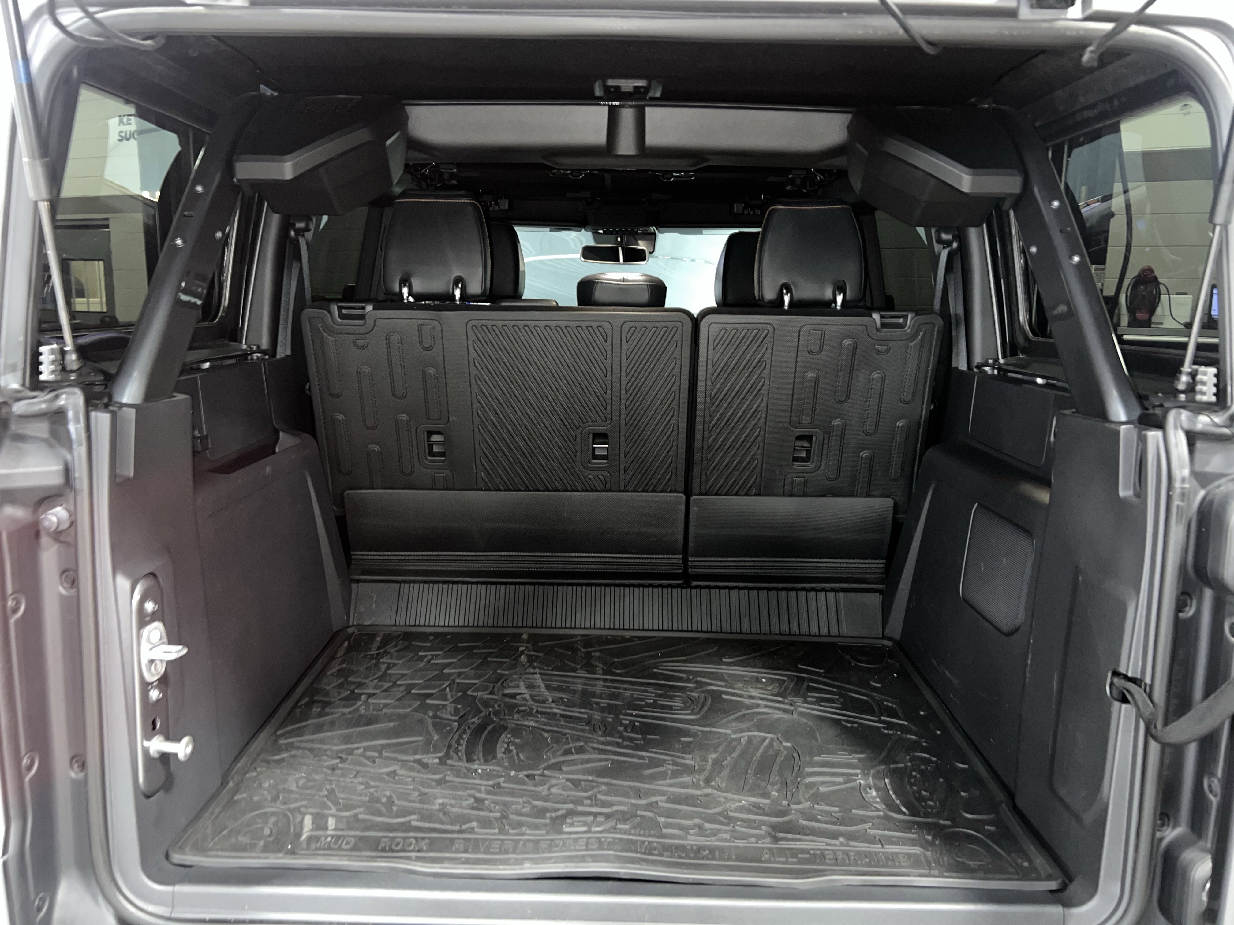 Used 2024 Ford Bronco Badlands image 37