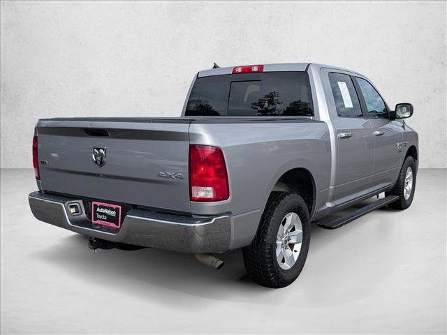 Used 2019 RAM 1500 Classic SLT w/ Luxury Group image 5