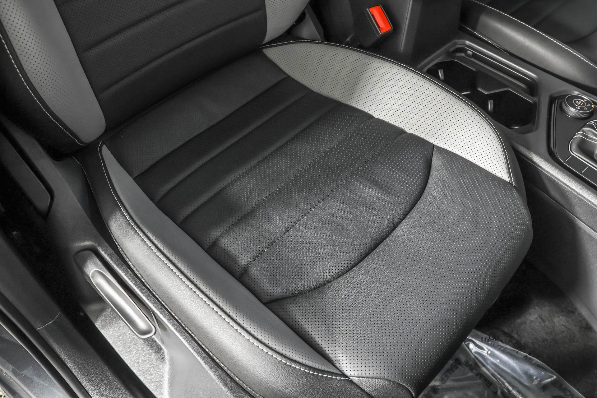 Used 2024 Volkswagen Taos SEL image 48