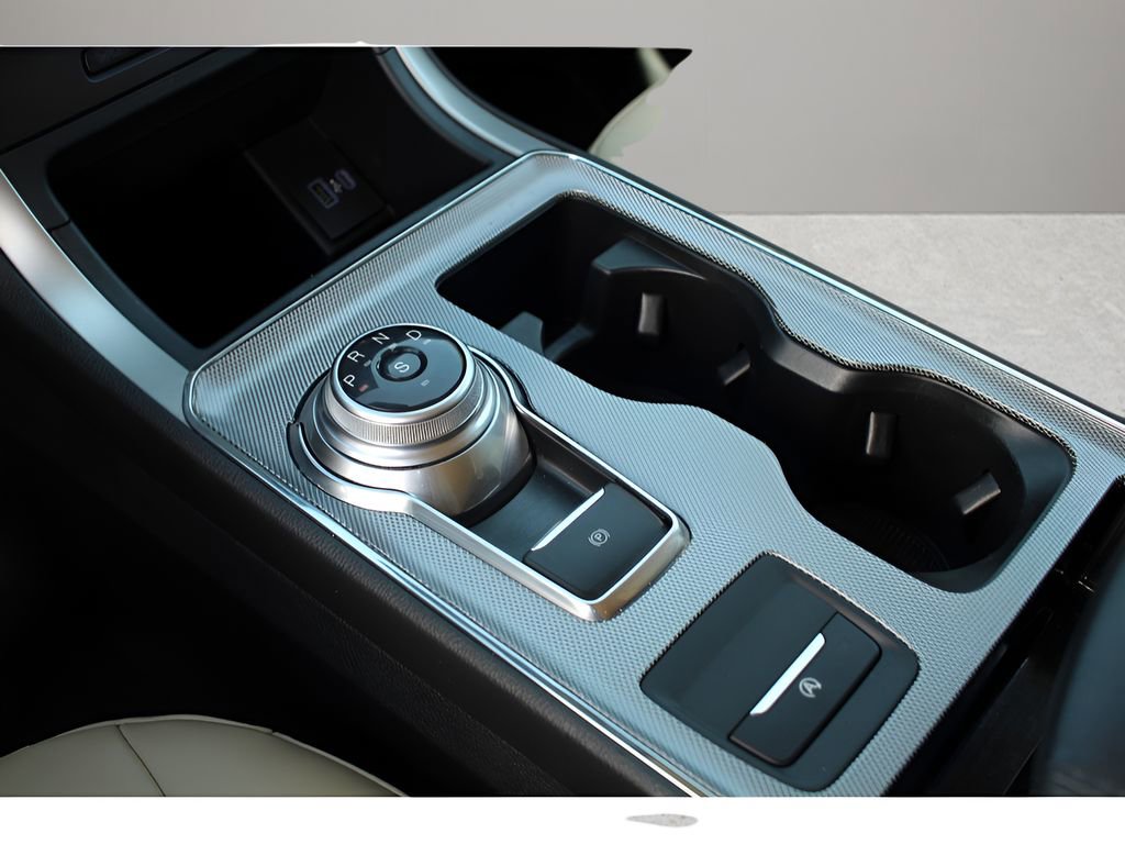 Used 2021 Ford Edge SEL w/ Convenience Package image 20