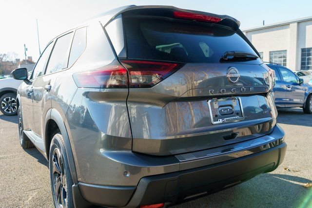 New 2026 Nissan Rogue SV w/ Cold Weather Package AWD/4WD image 7