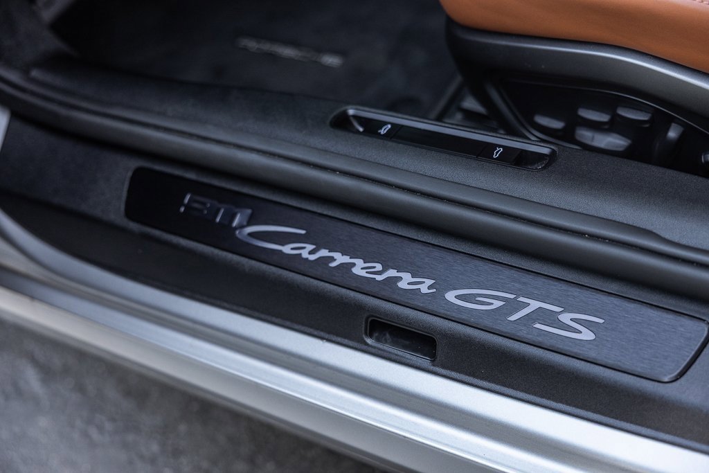 Used 2025 Porsche 911 Carrera GTS image 15