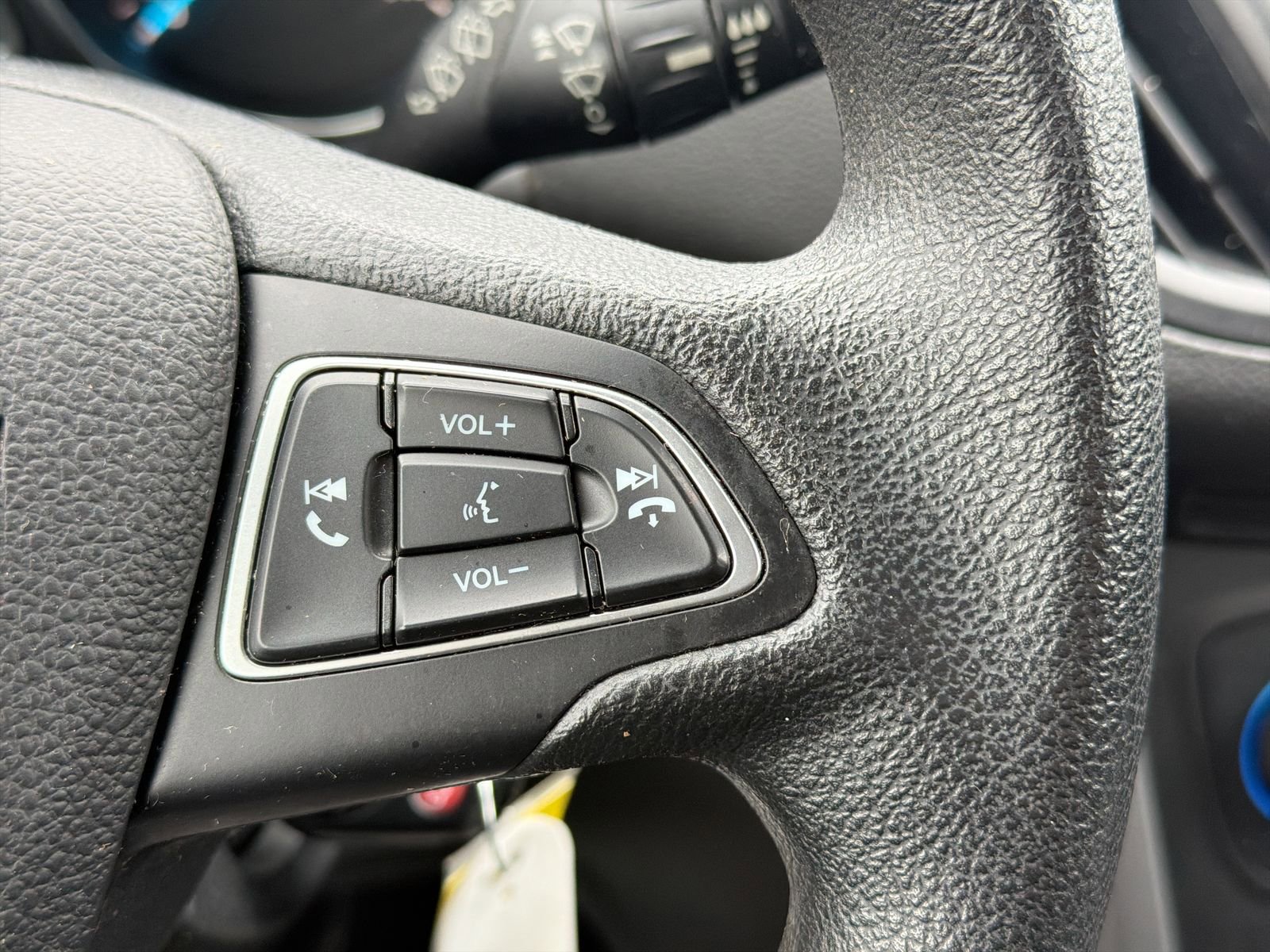 Used 2018 Ford Escape SE FWD image 27