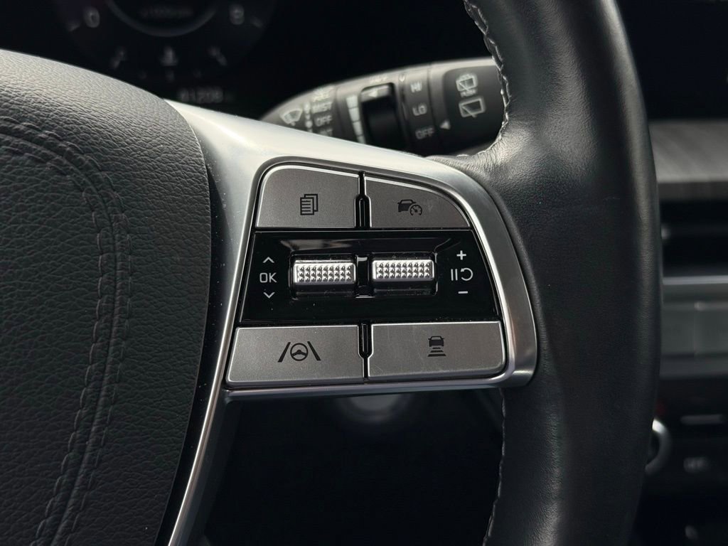 Certified 2023 Kia Telluride SX image 32