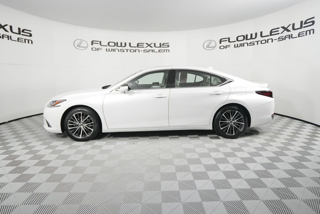Certified 2023 Lexus ES 300h w/ Premium Package FWD image 4