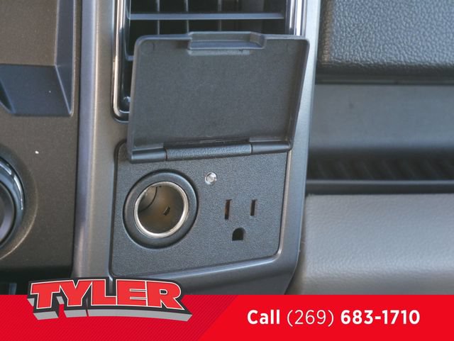 Used 2018 Ford F150 XLT w/ Equipment Group 302A Luxury AWD/4WD image 32
