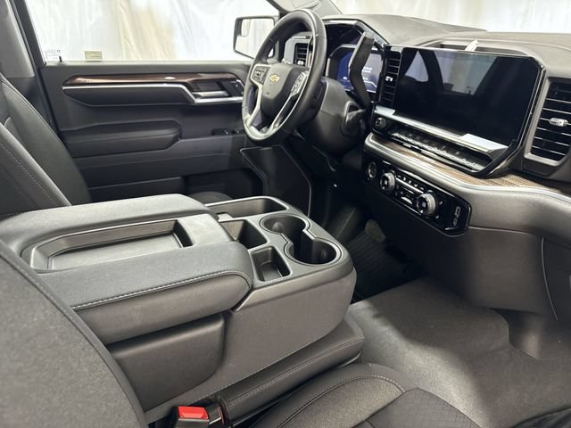 Used 2024 Chevrolet Silverado 1500 LT AWD/4WD image 26