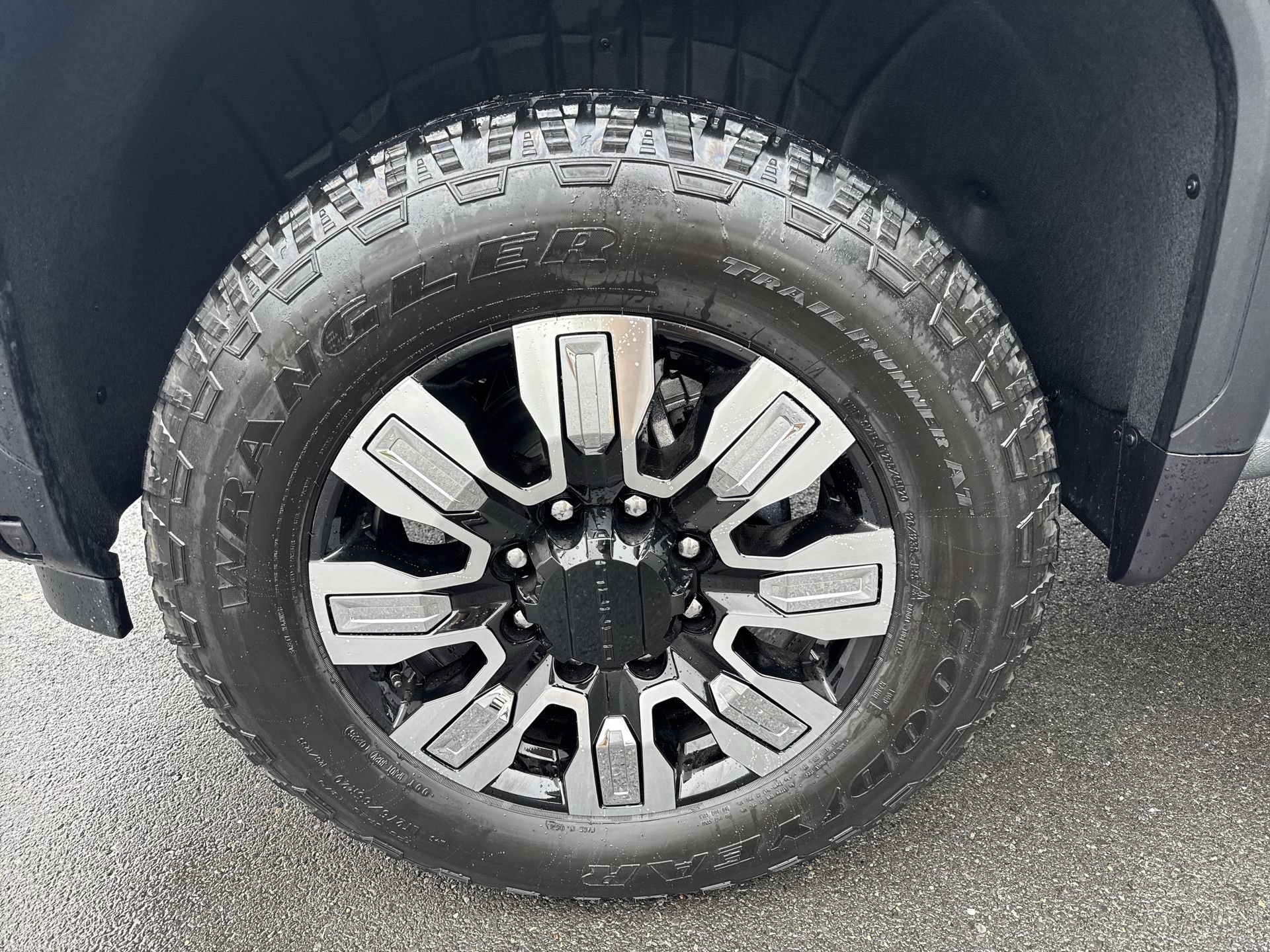 New 2026 GMC Sierra 2500 Denali w/ Denali Reserve Package AWD/4WD image 19