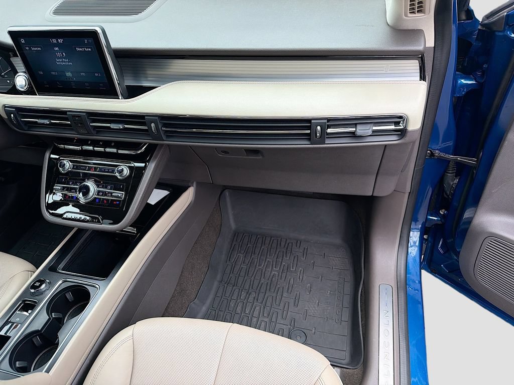 Used 2020 Lincoln Corsair AWD image 16
