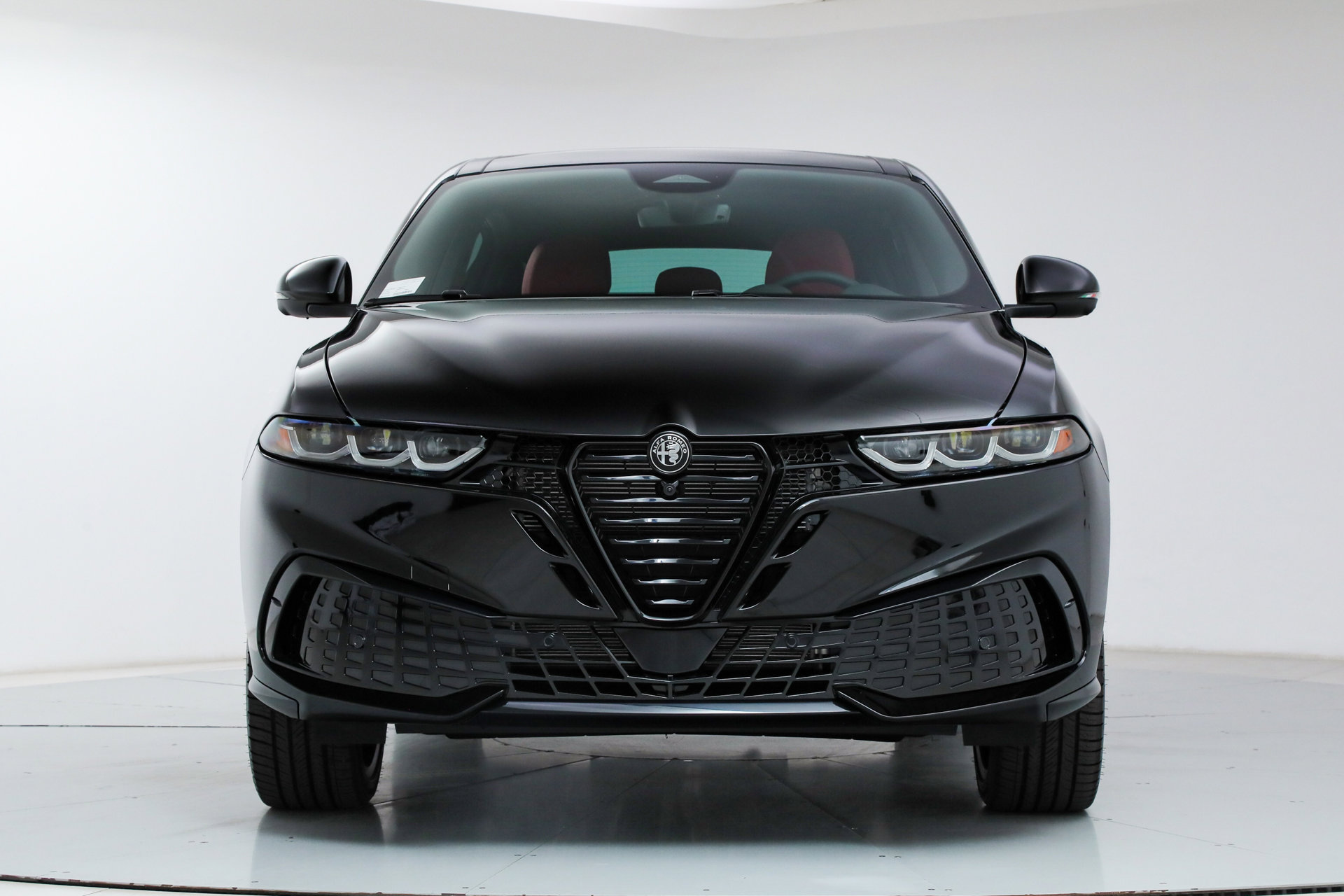 New 2026 Alfa Romeo Tonale Veloce w/ Quick Order Package 23H Volce image 8