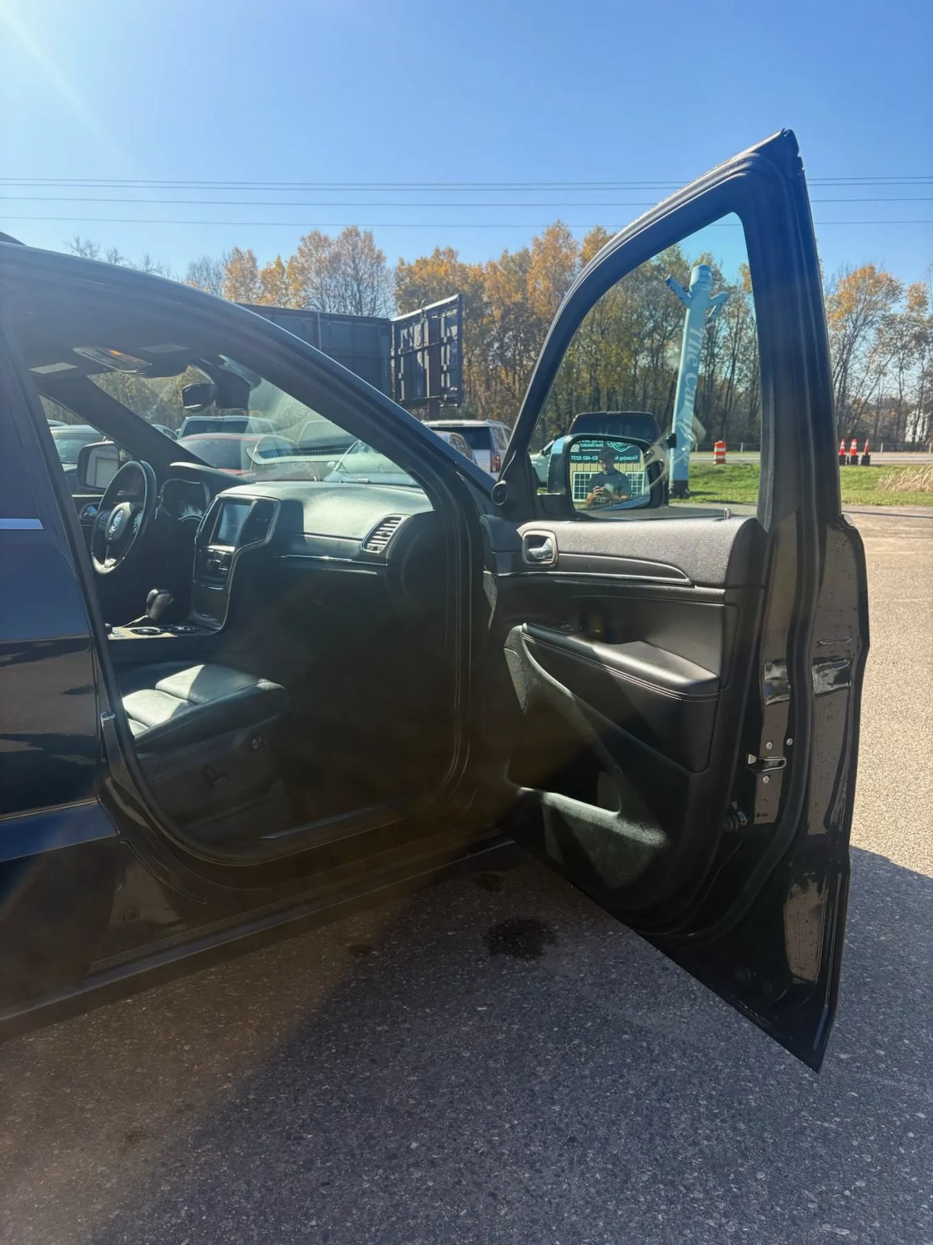 Used 2017 Jeep Grand Cherokee Limited AWD/4WD image 26