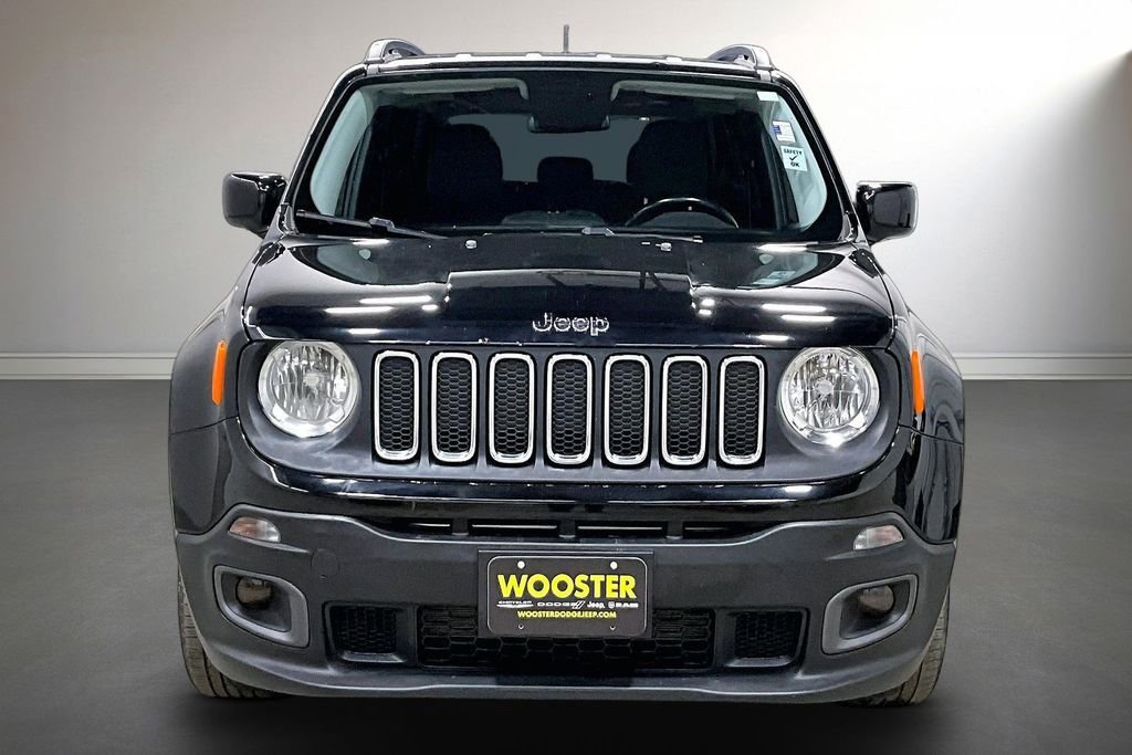 Used 2017 Jeep Renegade Latitude image 2