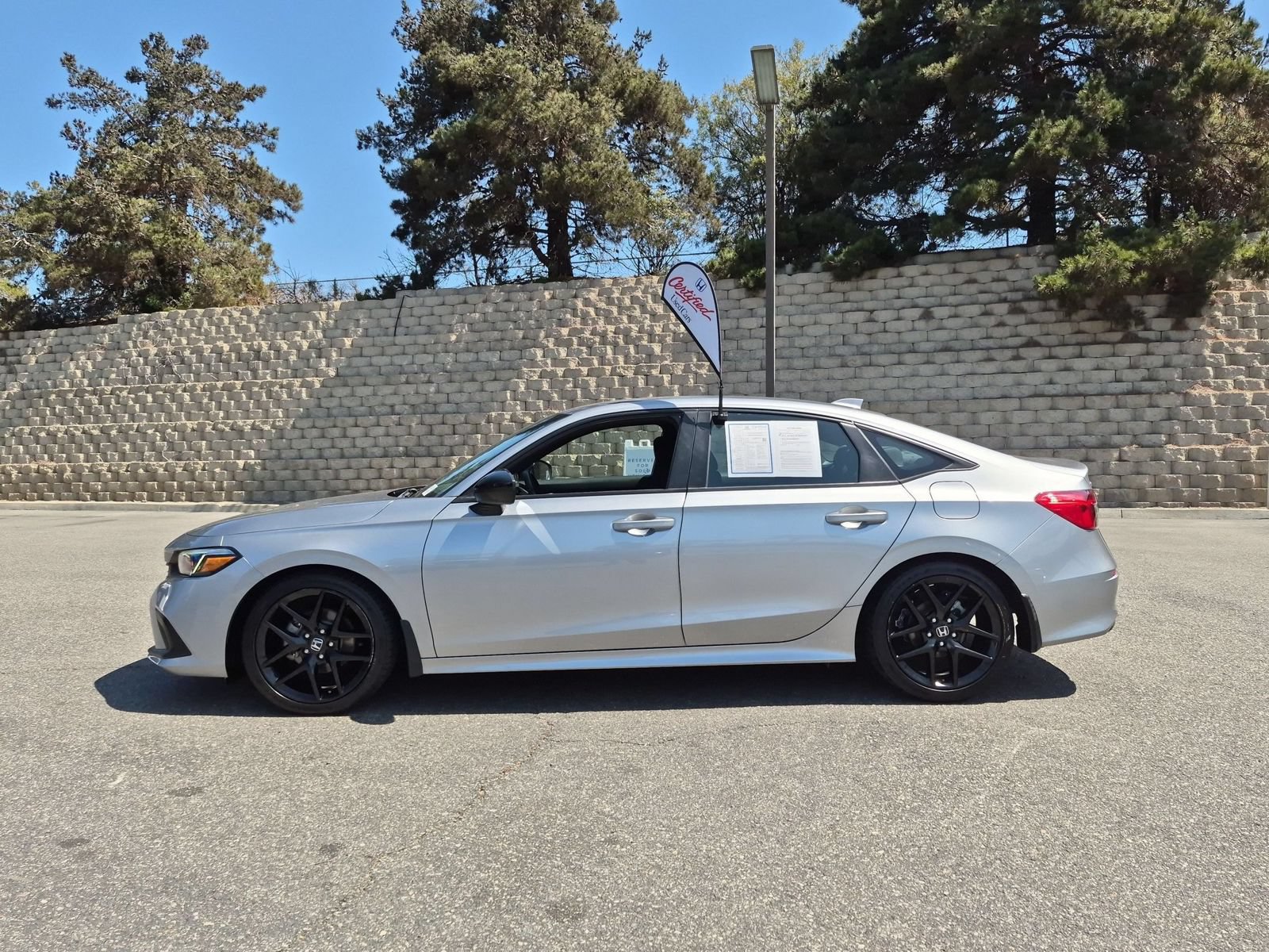 Used 2023 Honda Civic Sport image 2